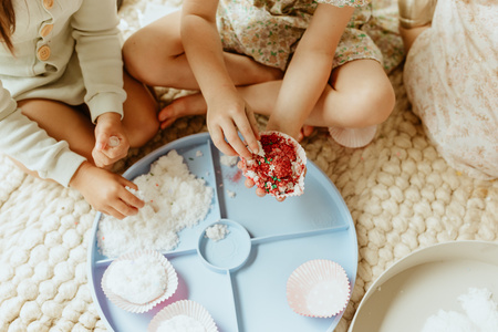 pol_pm_Jellystone-Tacka-sensoryczna-Play-Tray-Soft-Blue-2w1-pojemnik-niebieski-315_16.jpg